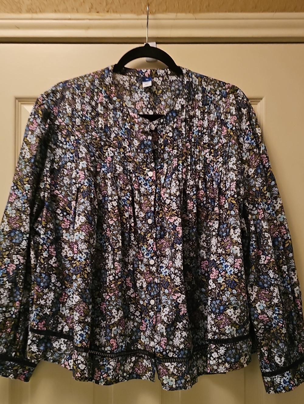 Old Navy Black Floral Button-Front Blouse with Pastel Accents